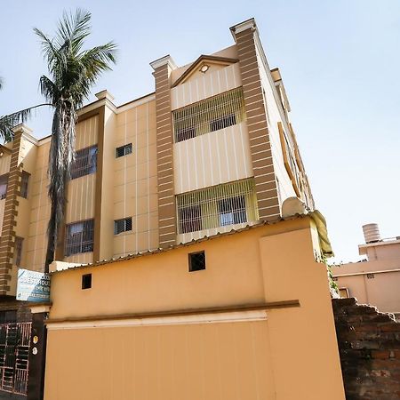 Oyo 68370 Subhalaxmi Guest House Puri Exterior photo
